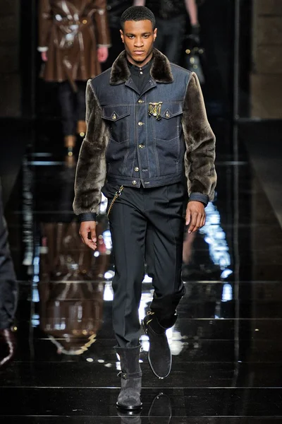 Look 37